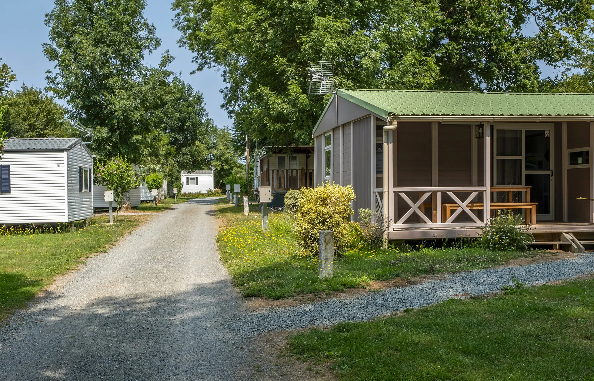 16 - Camping Côté Lac - Hébergement