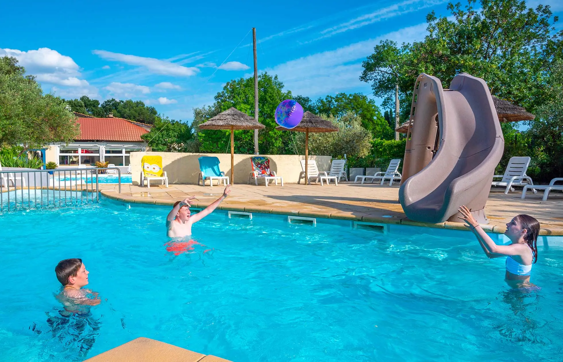 04 - Camping Fondespierre - Piscine