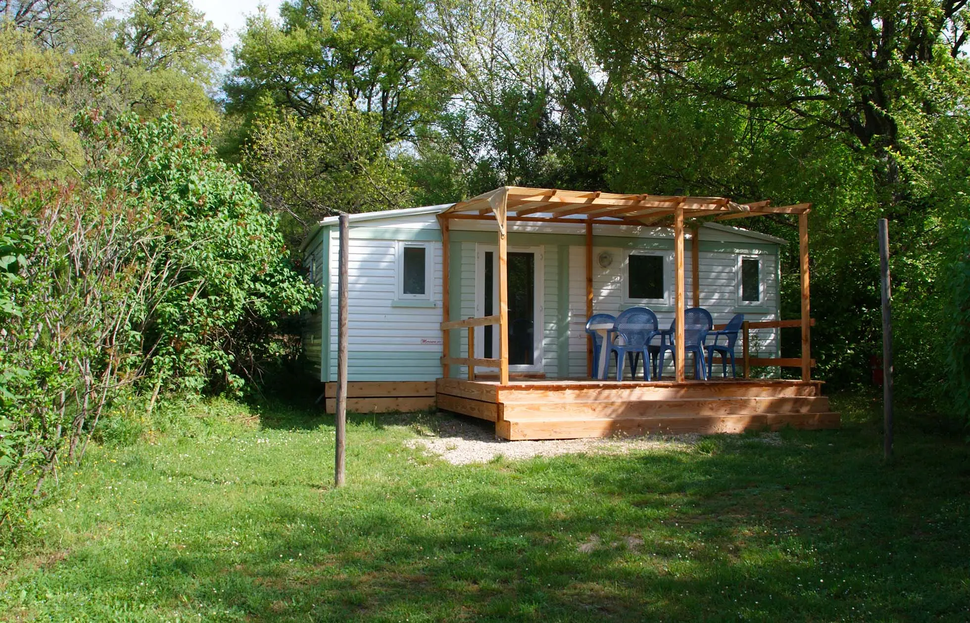 17 - Camping La Beaume - Hébergement