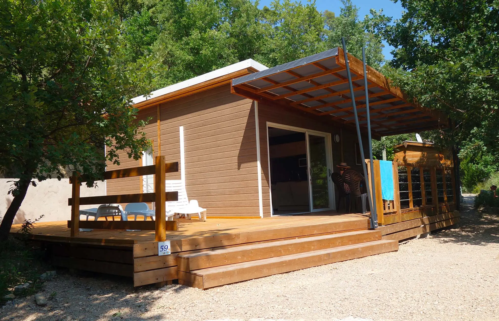 24 - Camping La Beaume - Hébergement