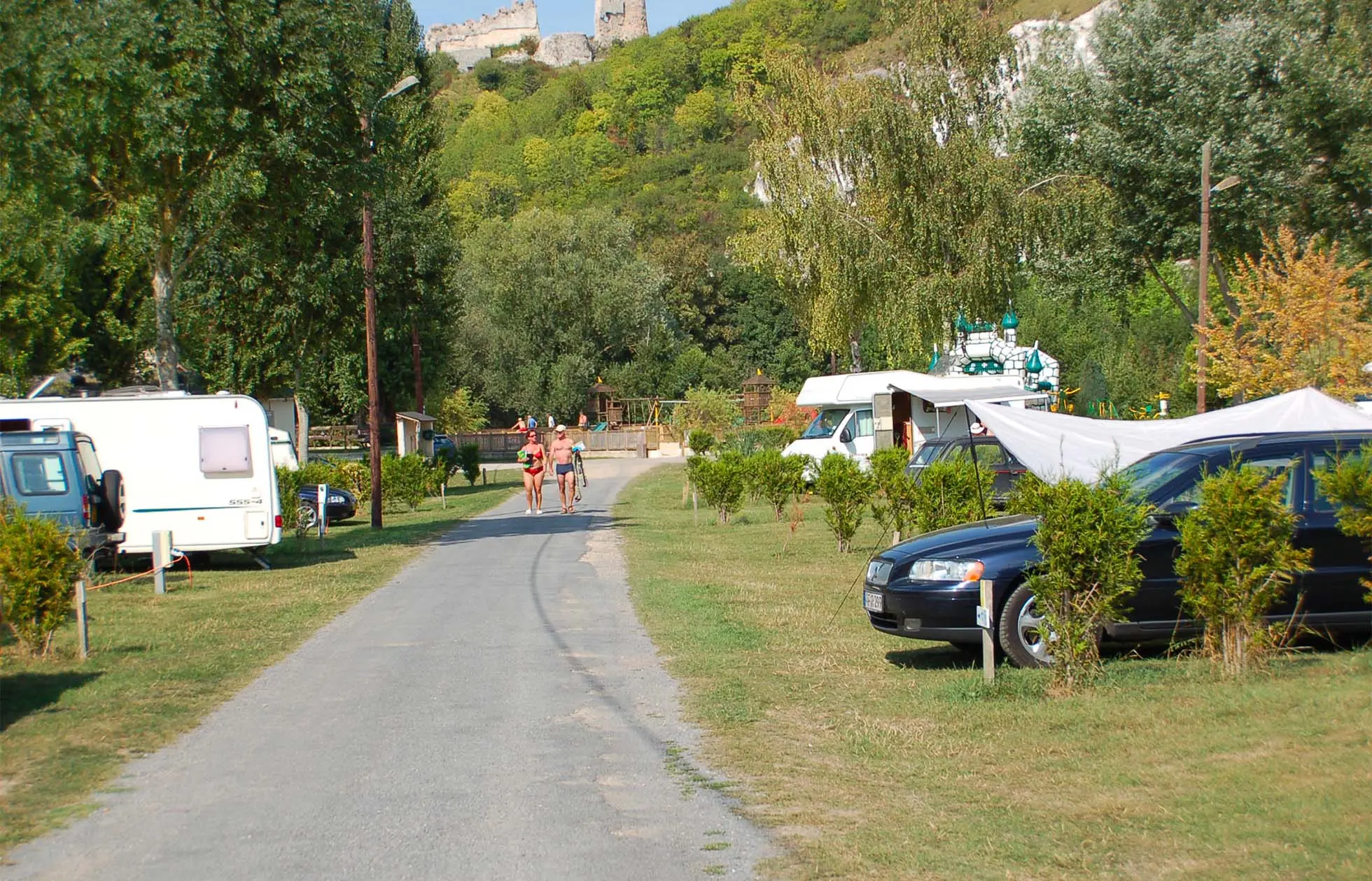 23 - Camping L'Île des Trois Rois - Hébergement
