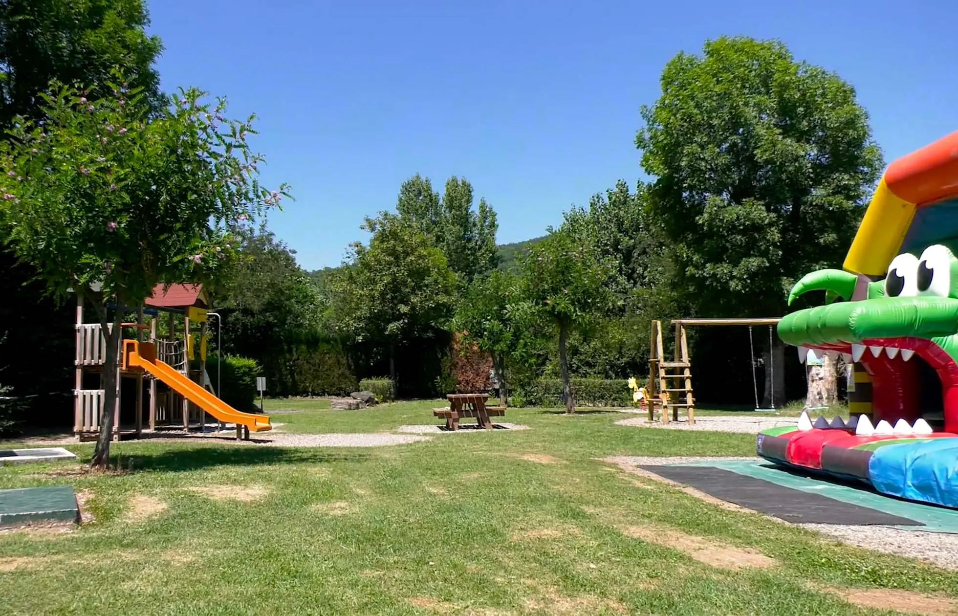 06 - Camping La Valée Verte - Aire de jeux