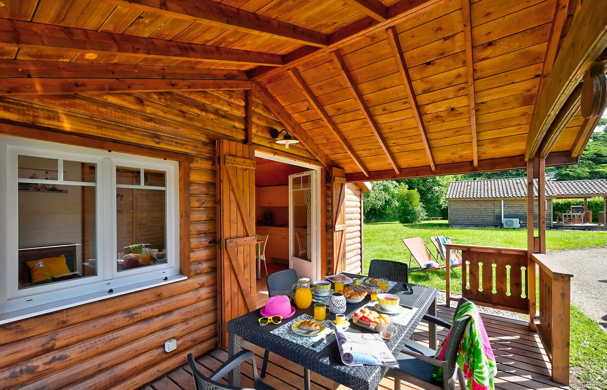18 - Camping Le Château - Hébergement