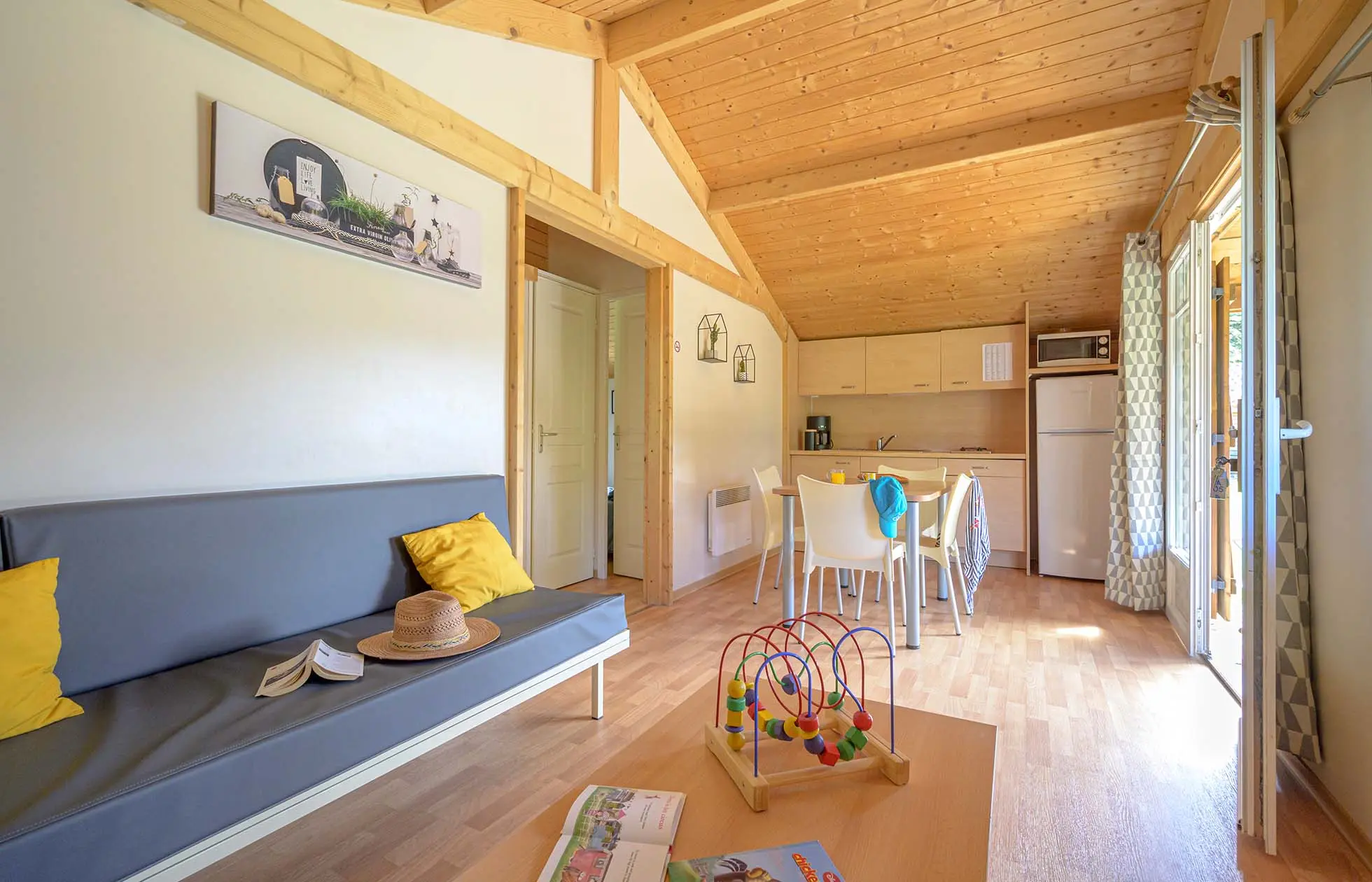 19 - Camping Le Château - Hébergement