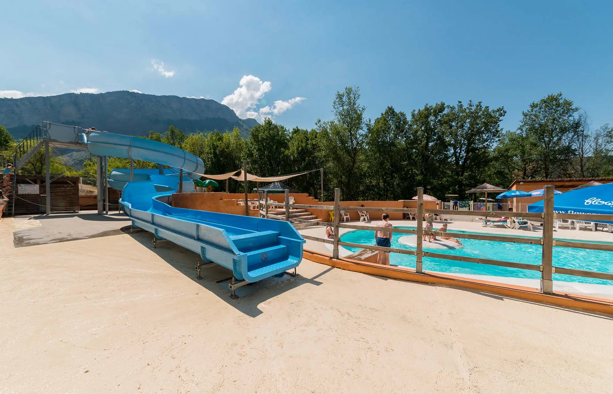 06 - Camping le Clot du Jay - Piscine
