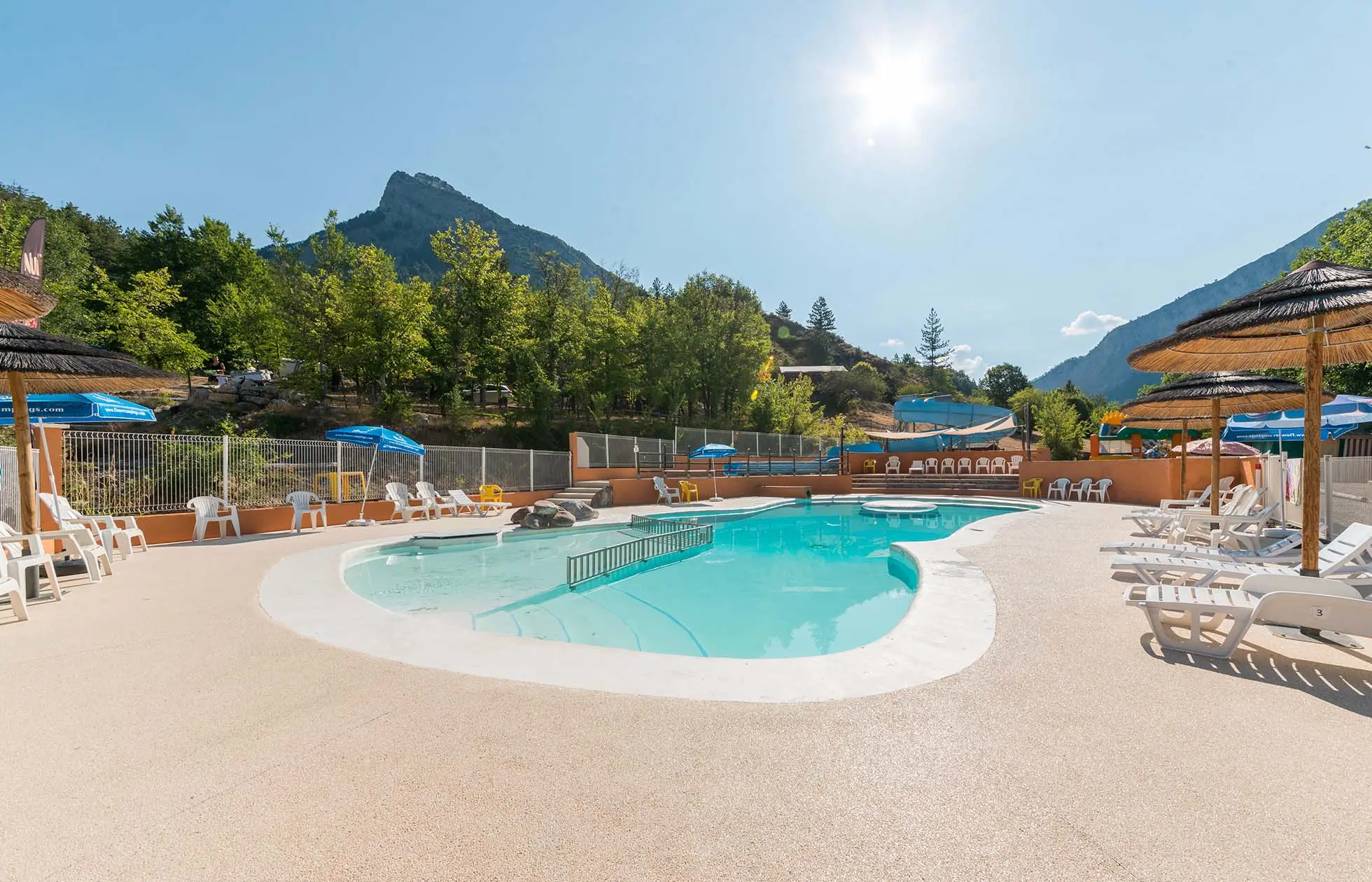 07 - Camping le Clot du Jay - Piscine