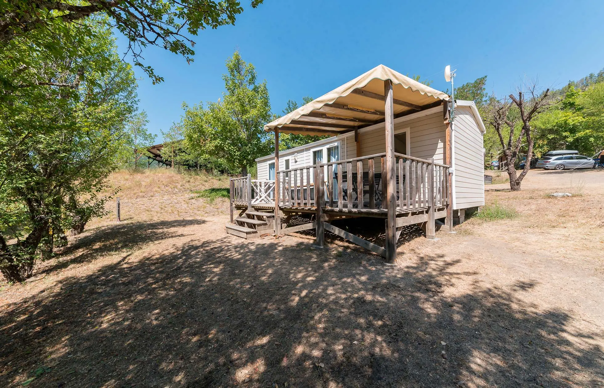 16 - Camping le Clot du Jay - Hébergement