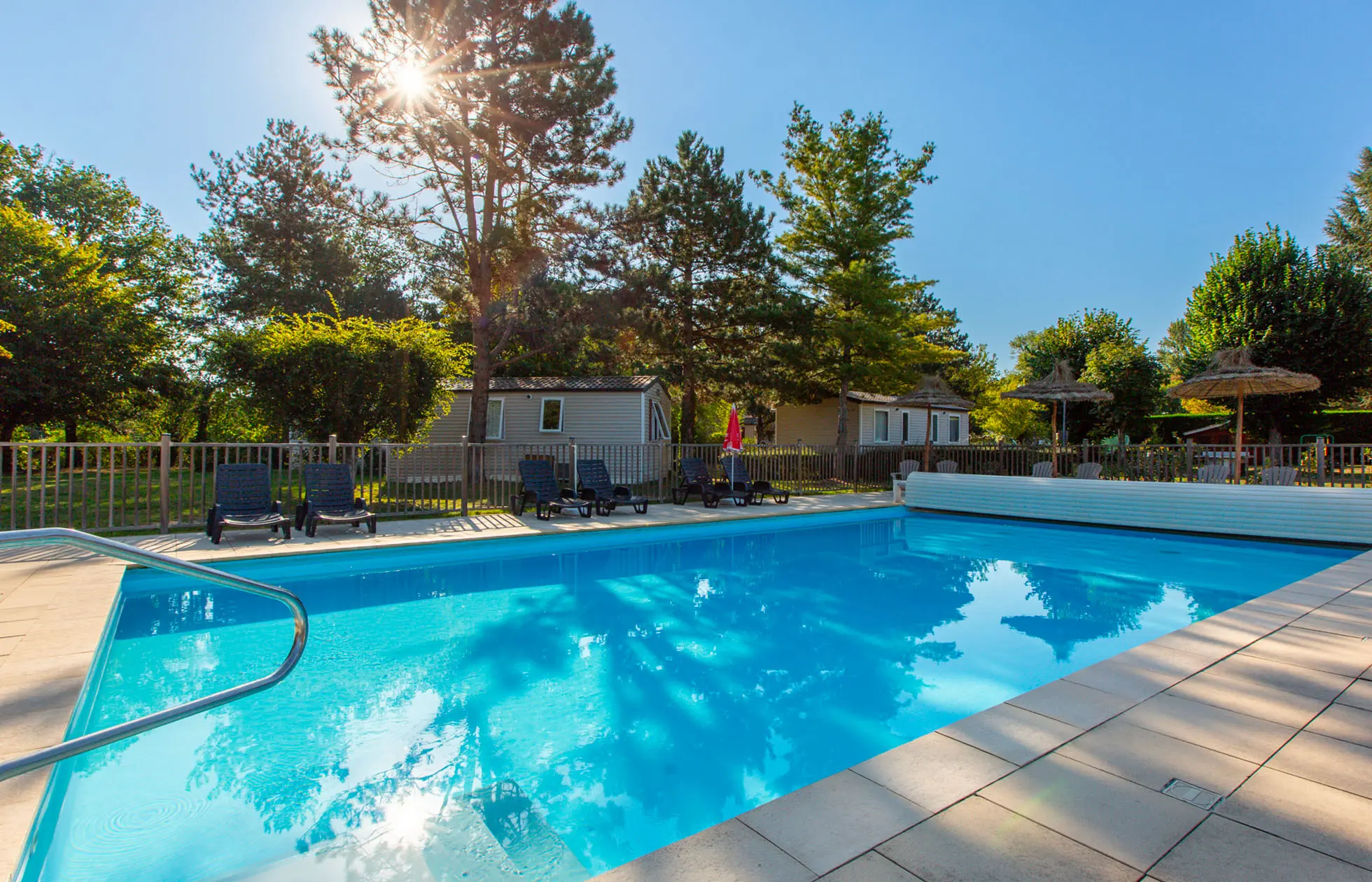 04 - Camping Le Jardin de Sully - Piscine