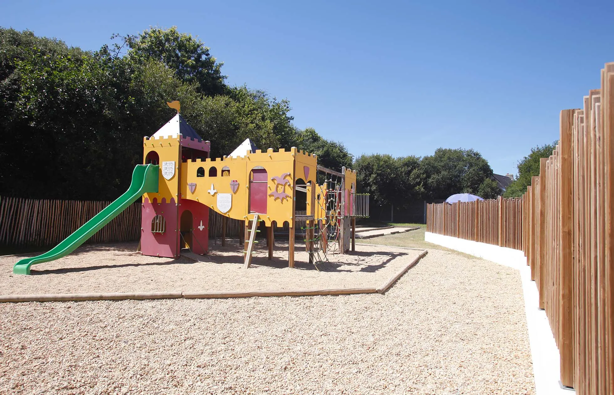 08 - Camping le Ker Arno - Aire de jeux