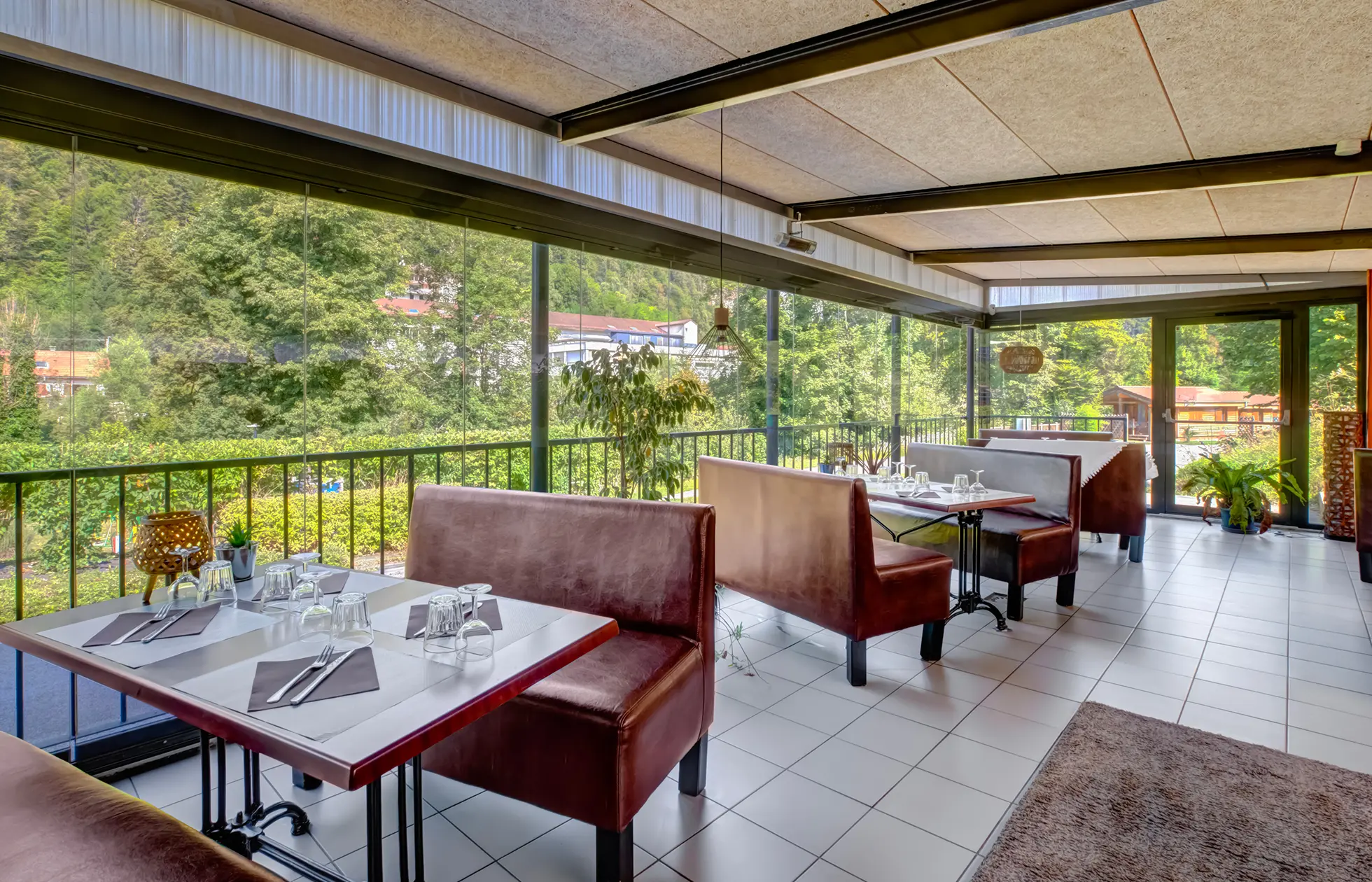 25 - Camping Le Martinet - Service