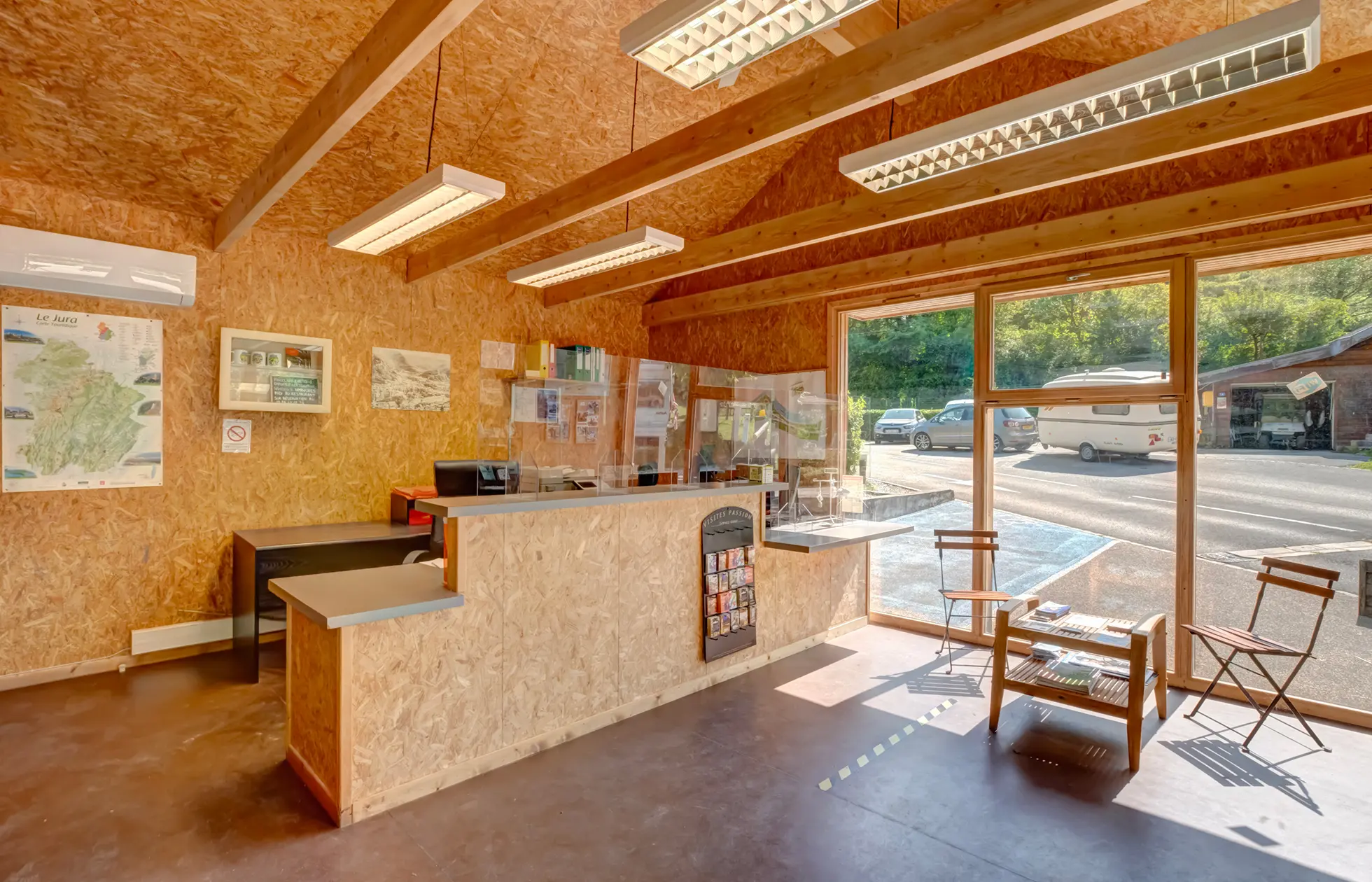 29 - Camping Le Martinet - Service