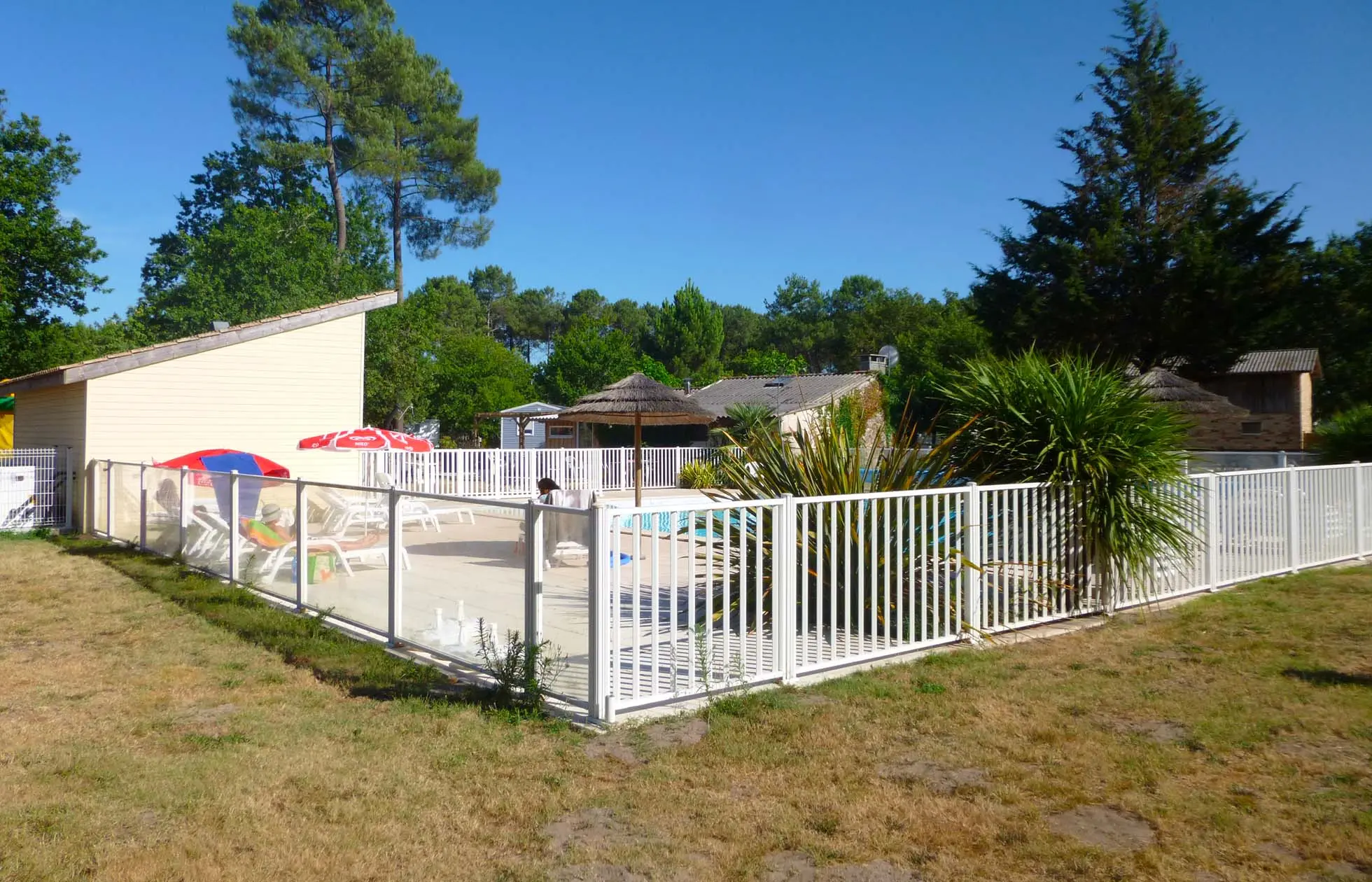 07 - Camping Le Médoc Bleu - Piscine