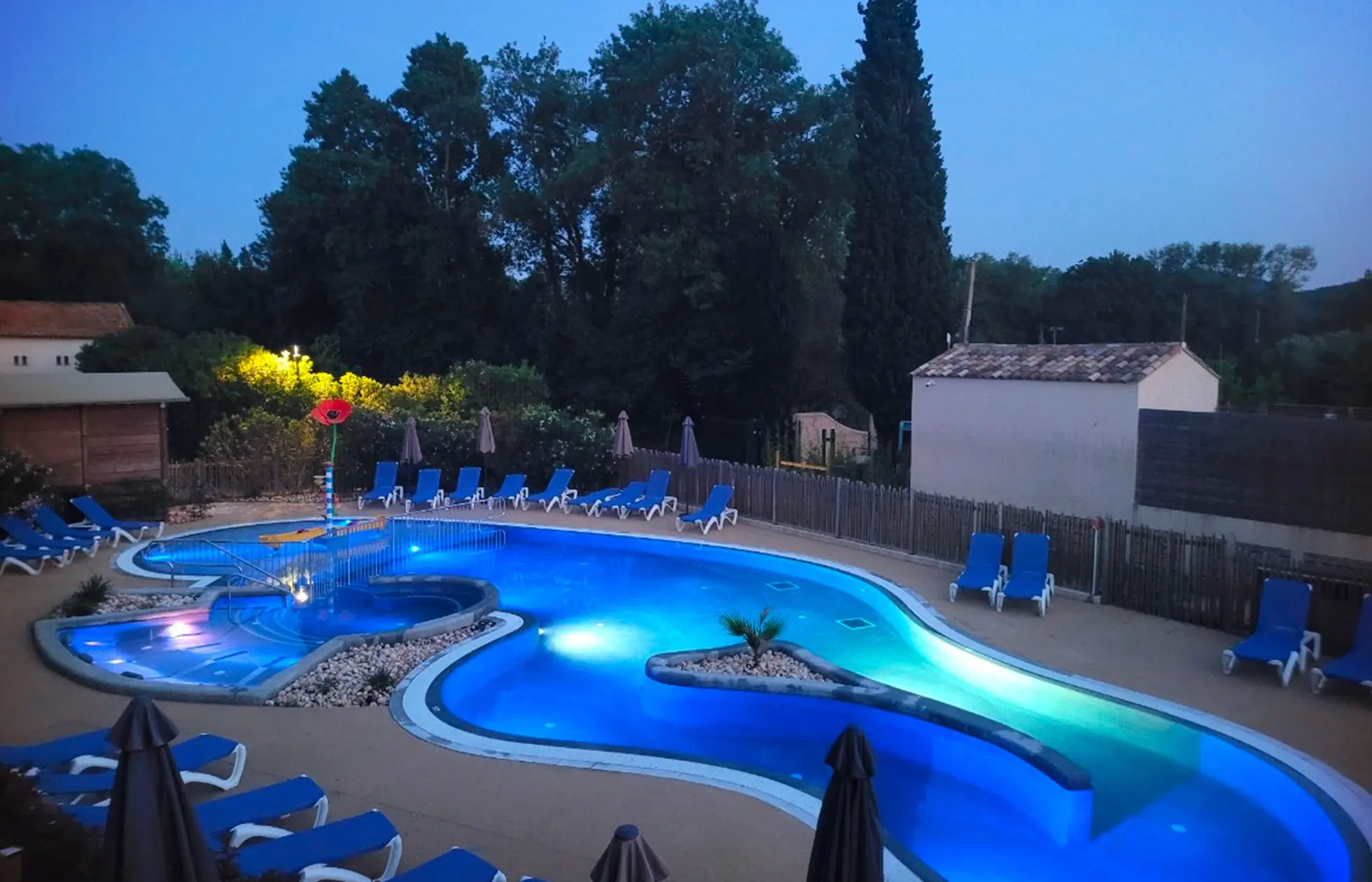 04 -  Camping Le Moulin des Iscles - Piscine