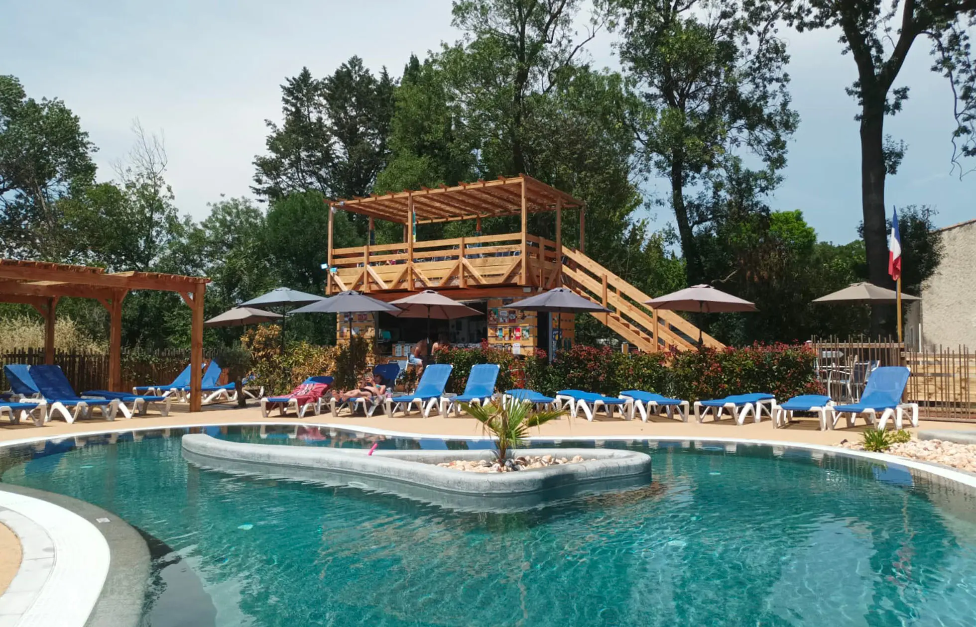 06 -  Camping Le Moulin des Iscles - Piscine