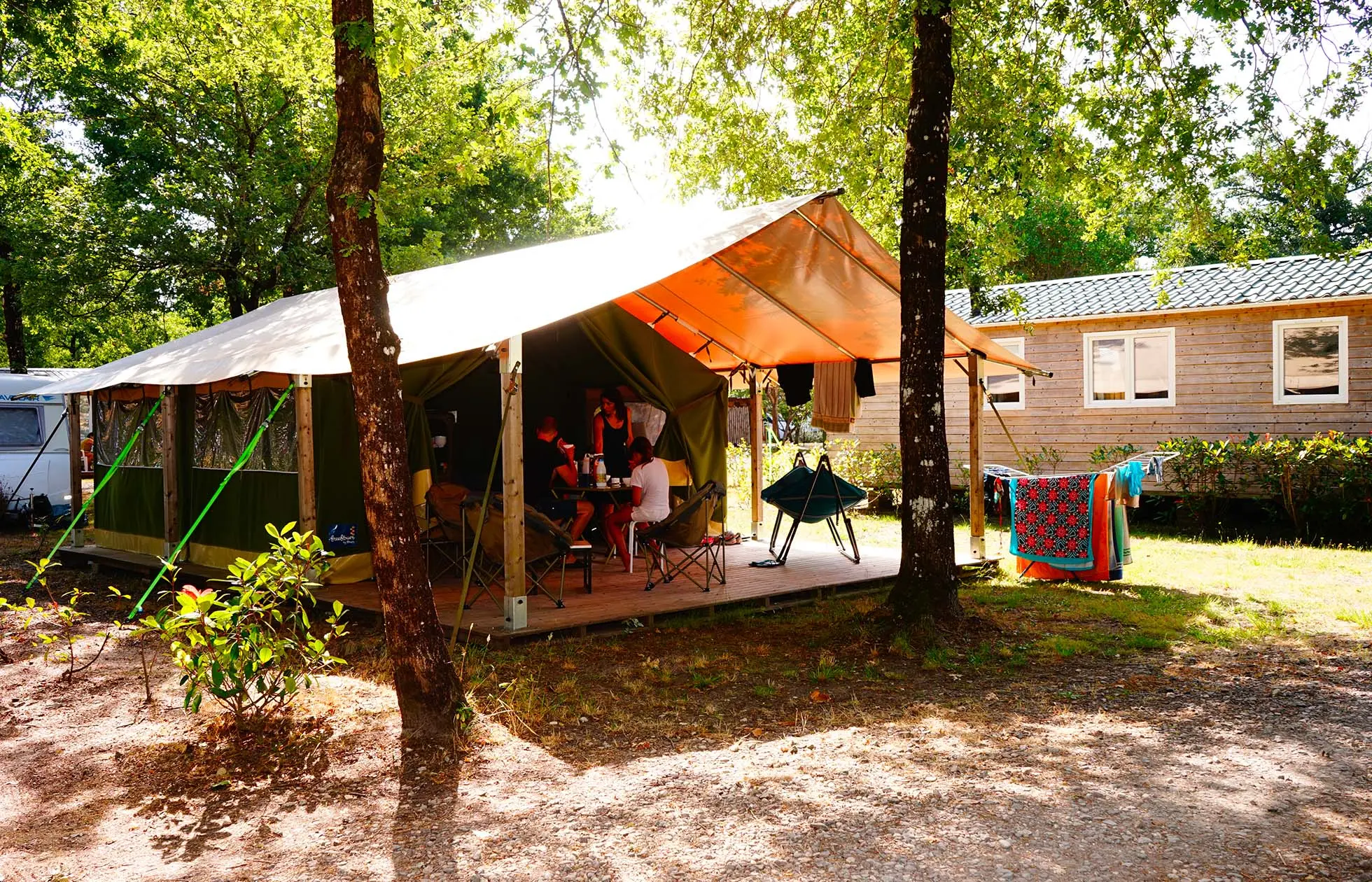 19 - Camping Le Médoc Bleu - Hébergement