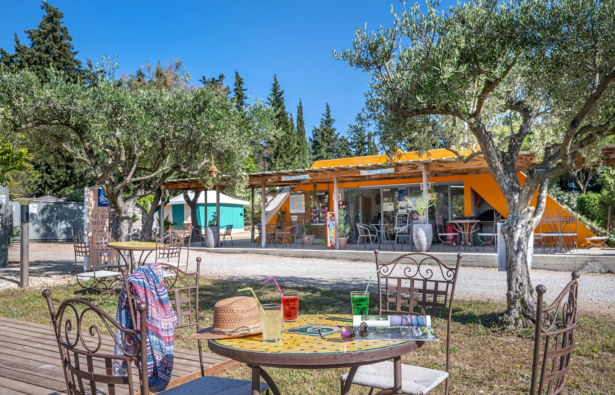 33 - Camping Le Mas de Mourgues - Service