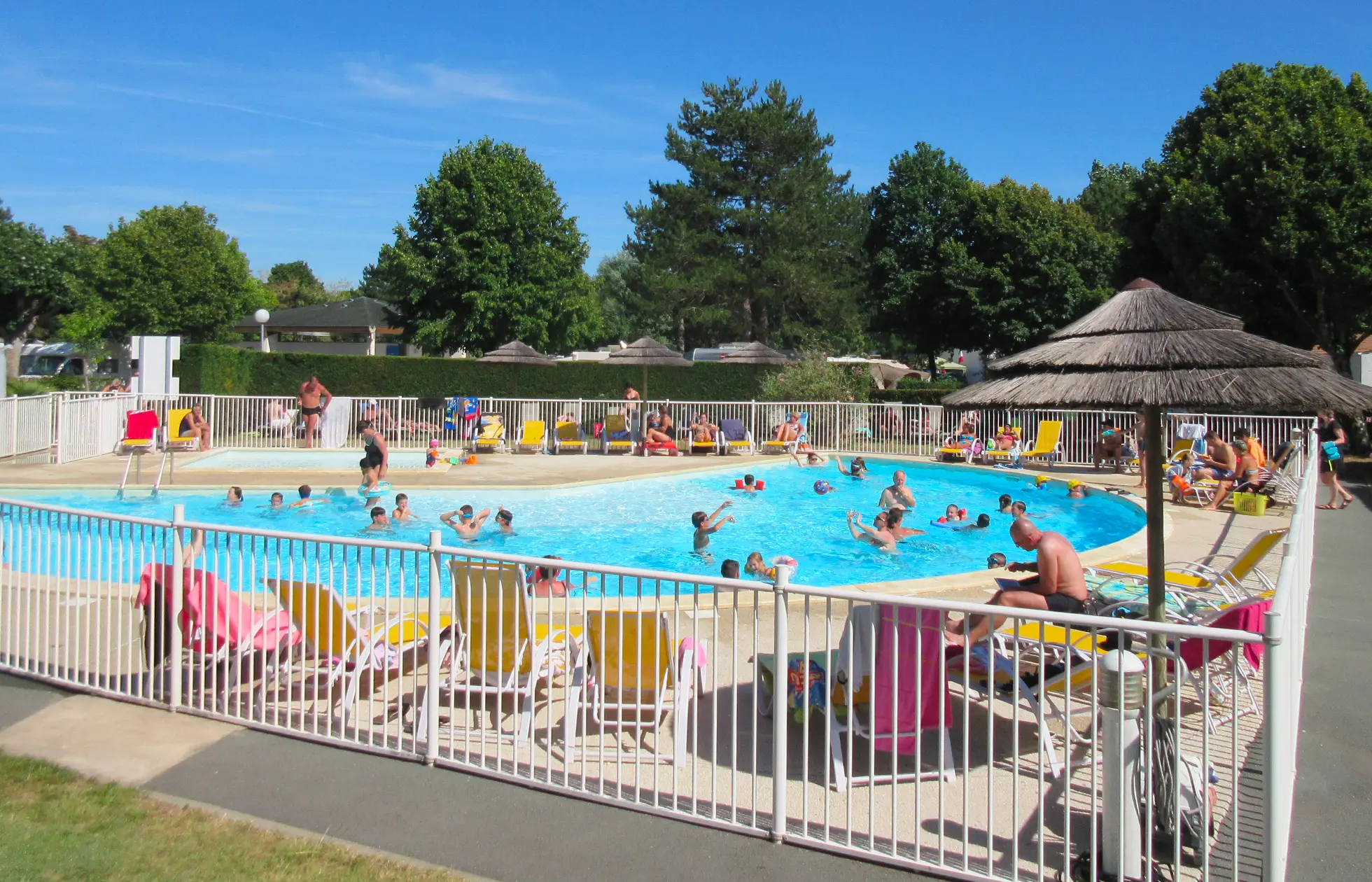 06 - Camping Le Nauzan Plage - Piscine