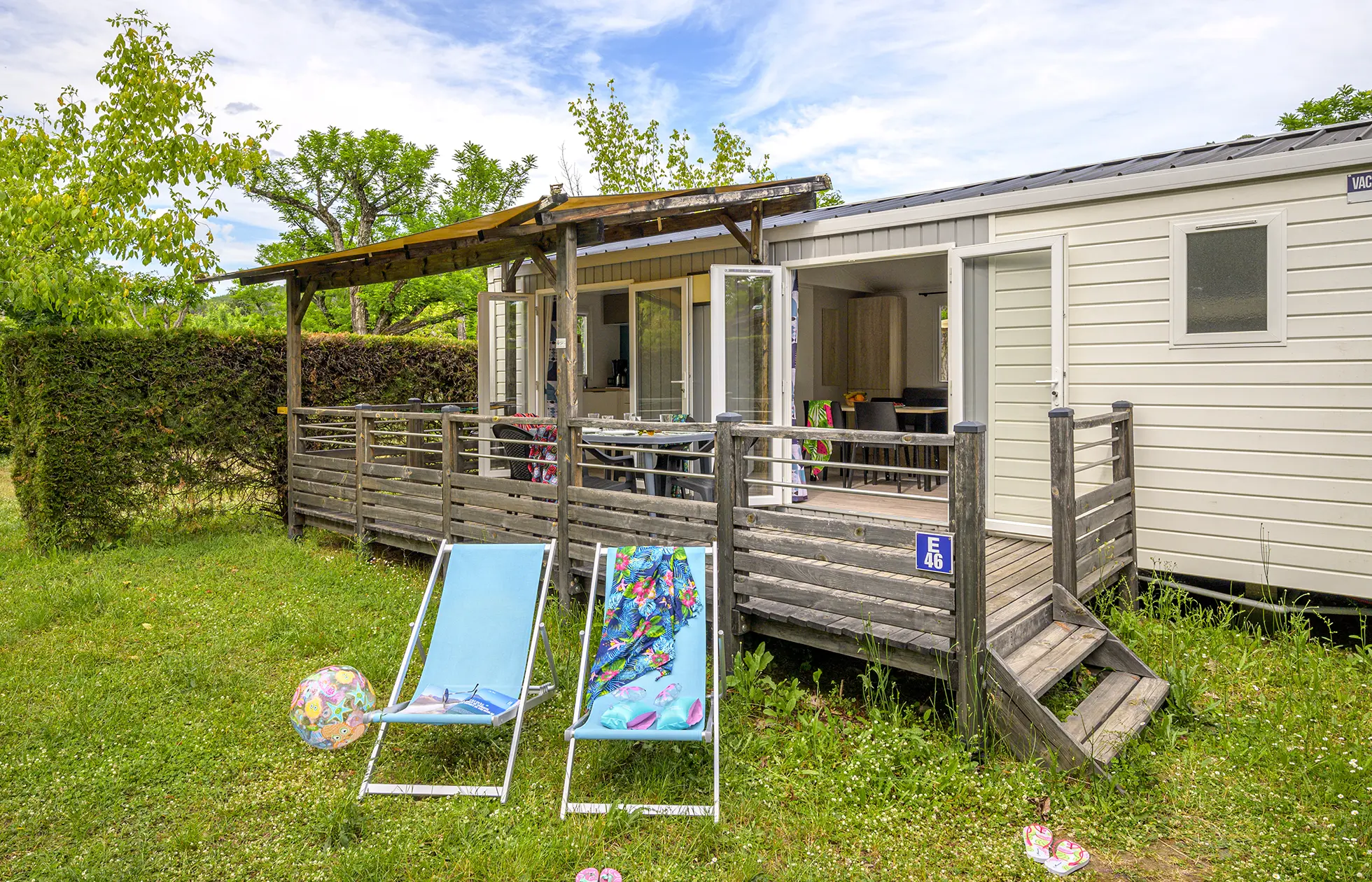 24 - Camping Le Riviera - Hébergement