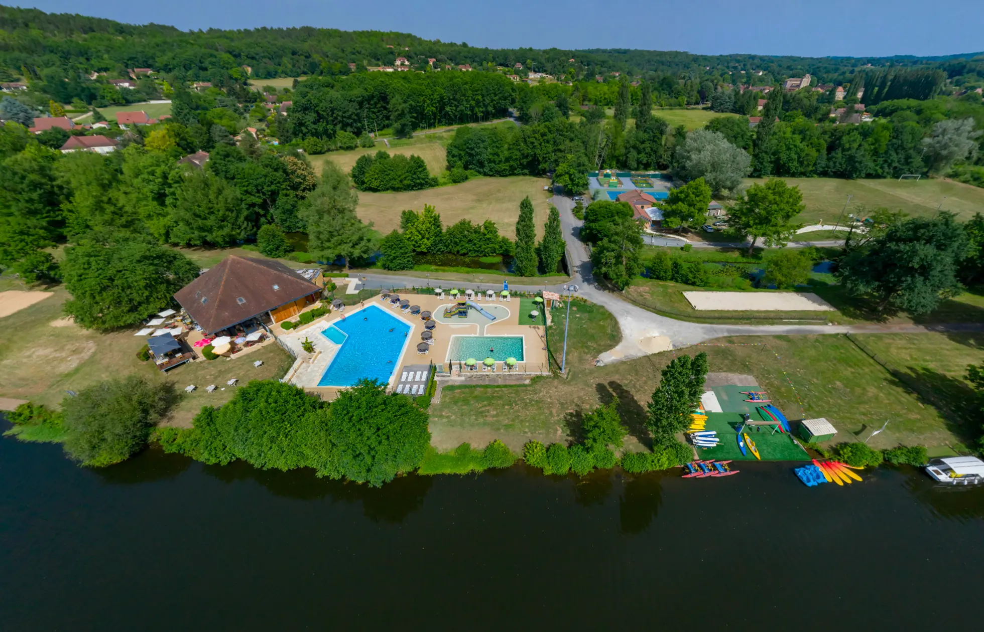 01 - Camping Les Berges de la Dordogne - Situation