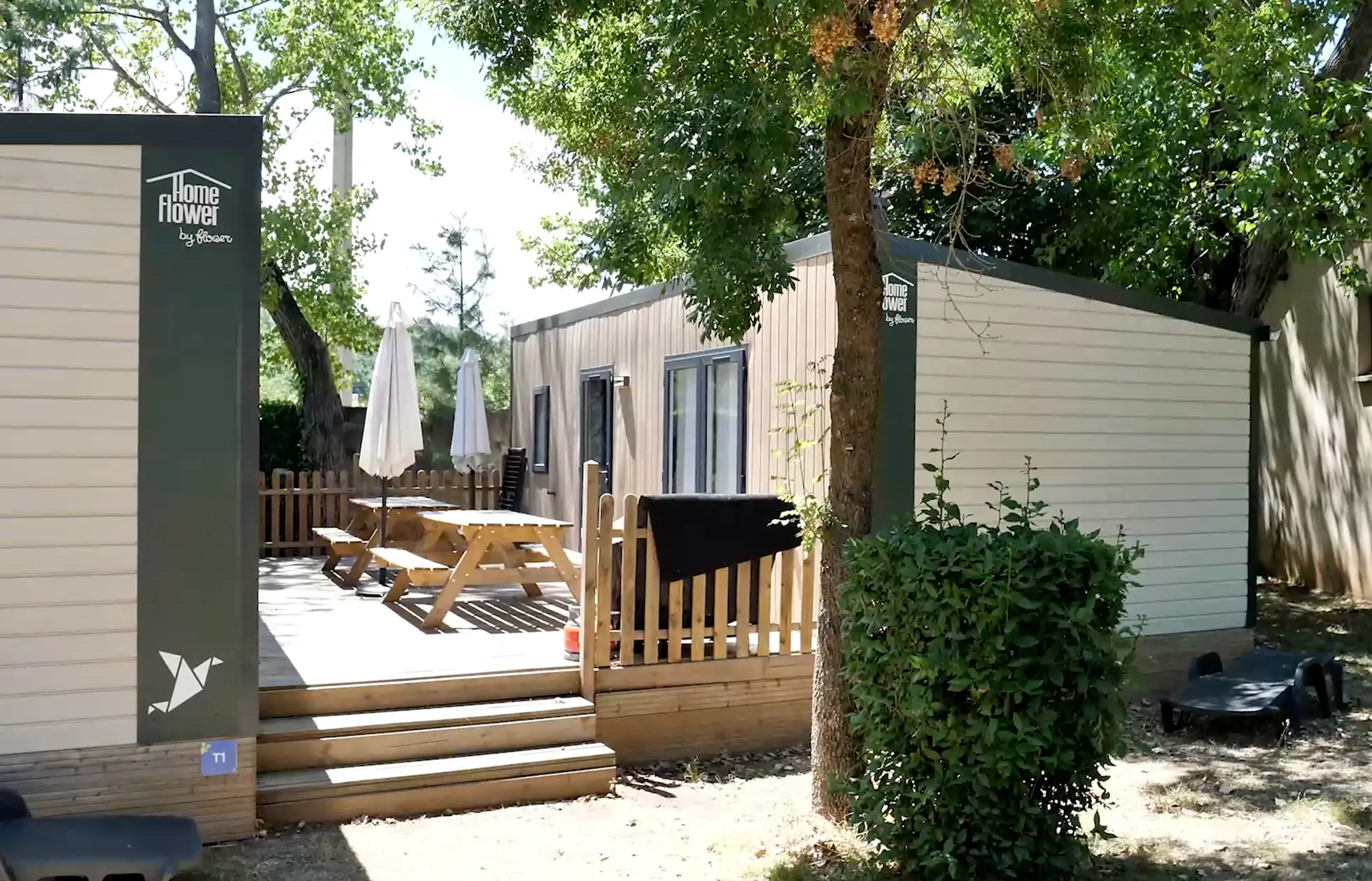 12 - Camping Les Fauvettes - Hébergement