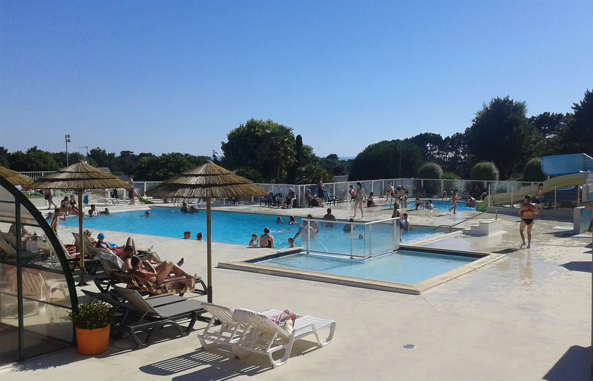 Camping Les Jardins de Kergal -  Piscine 5