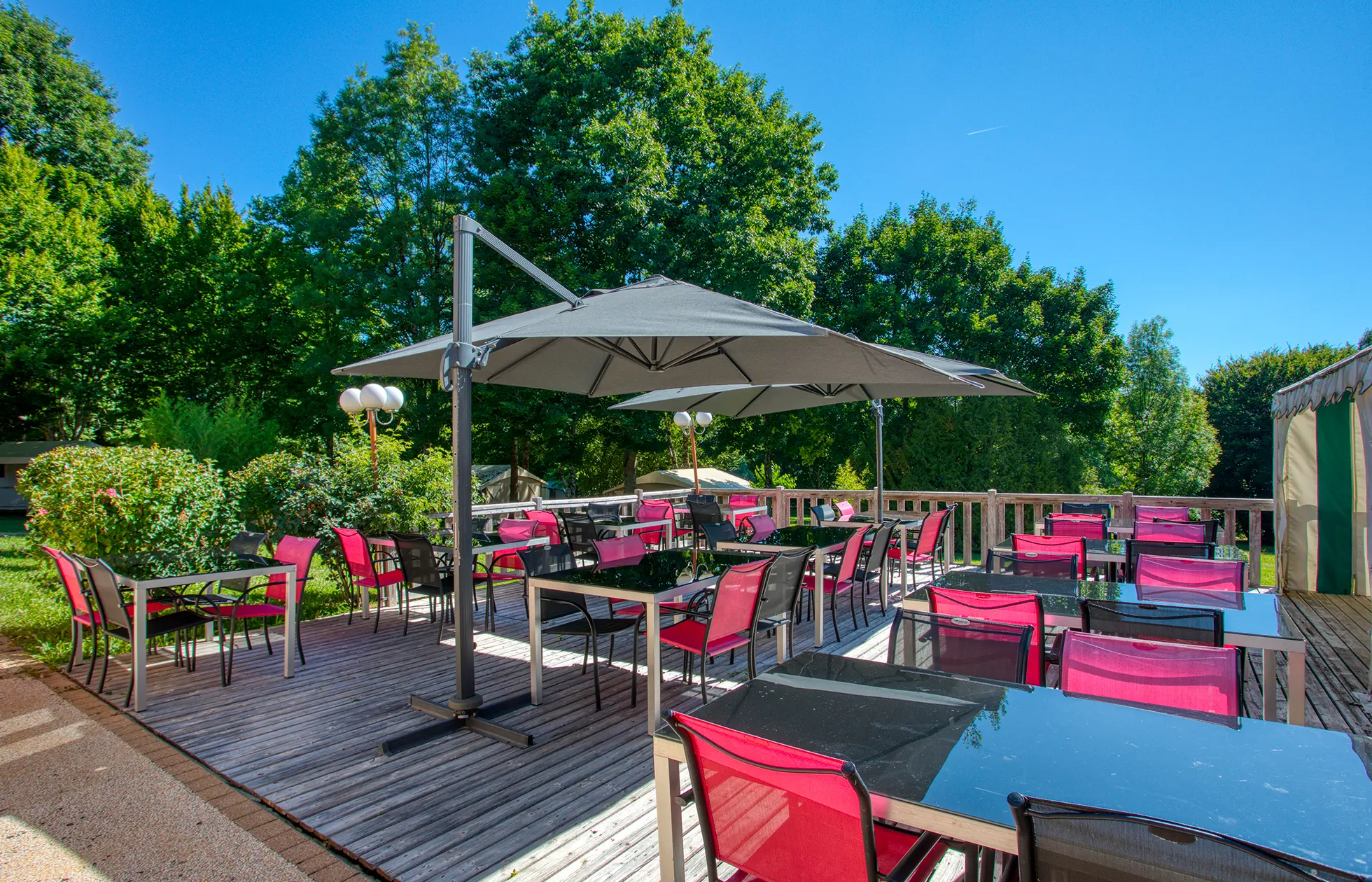 31 - Camping Les Nauves - Service