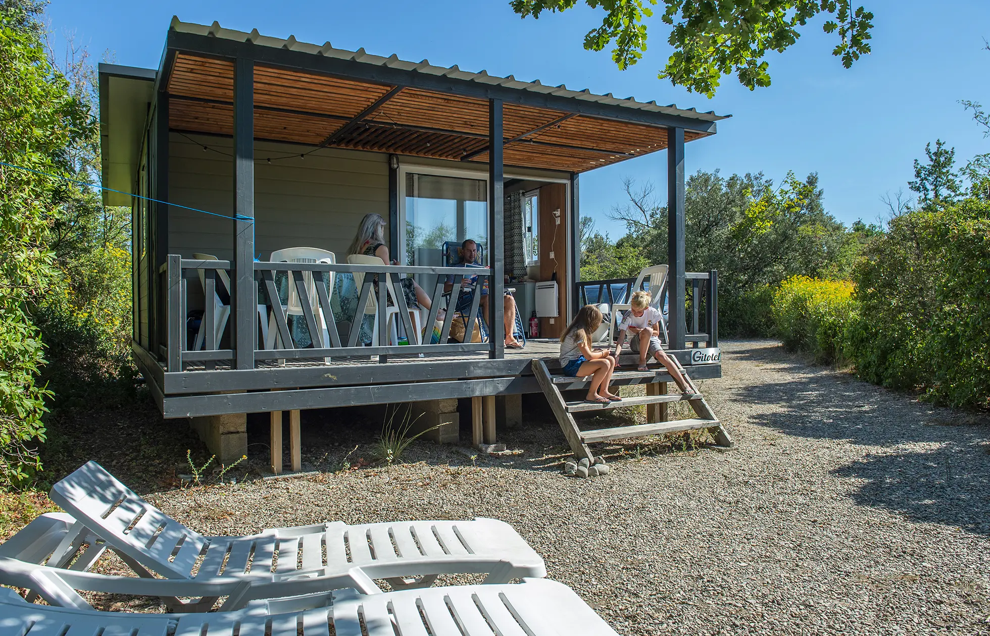 Camping Les Rives de l'Aygues - Hébergement 1