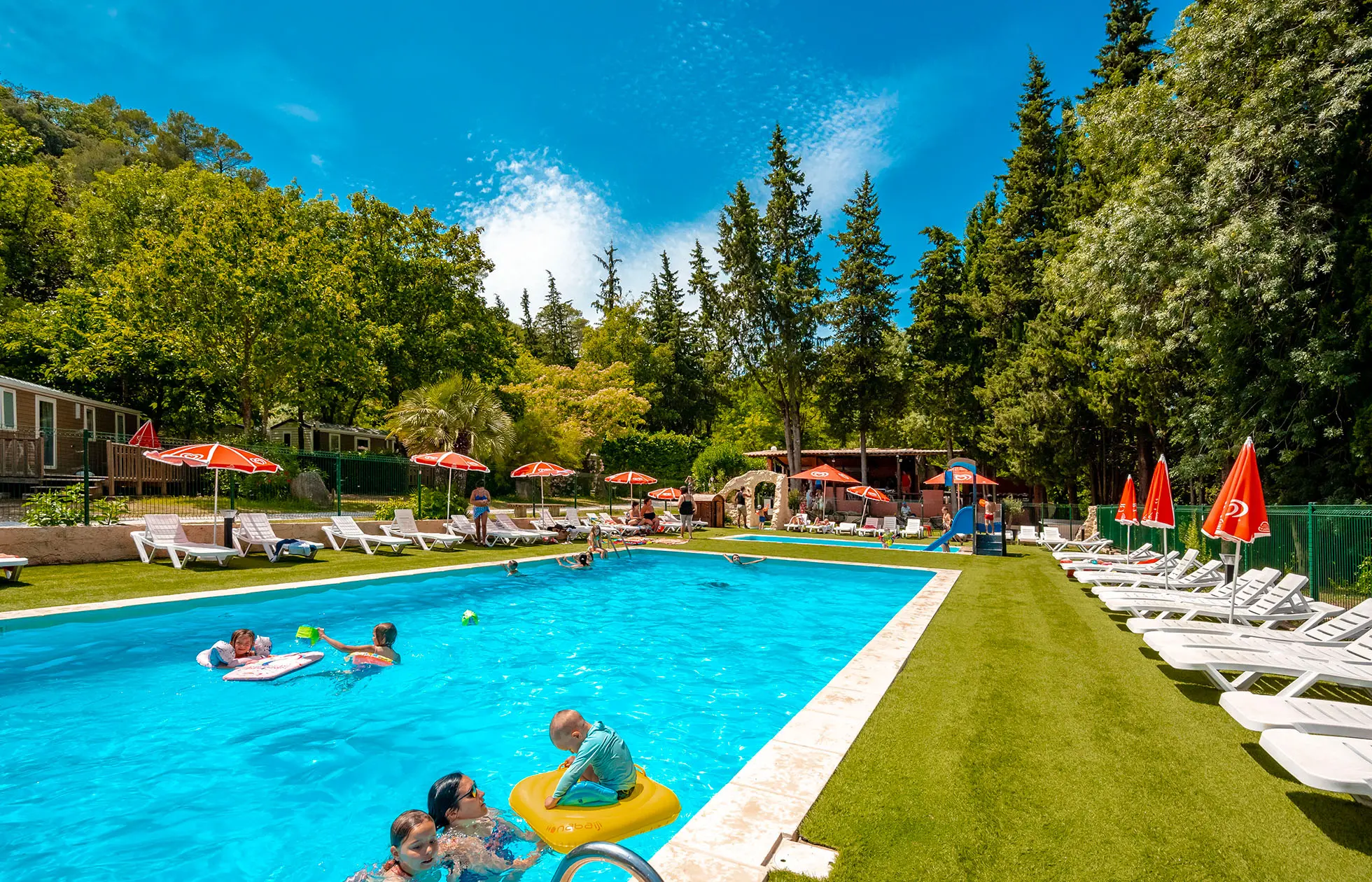 06 - Camping Les Tomasses - Piscine