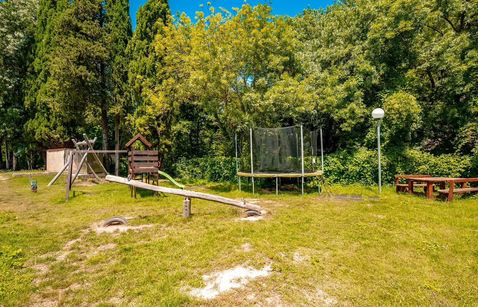 12 - Camping Les Tomasses - Aire de jeux