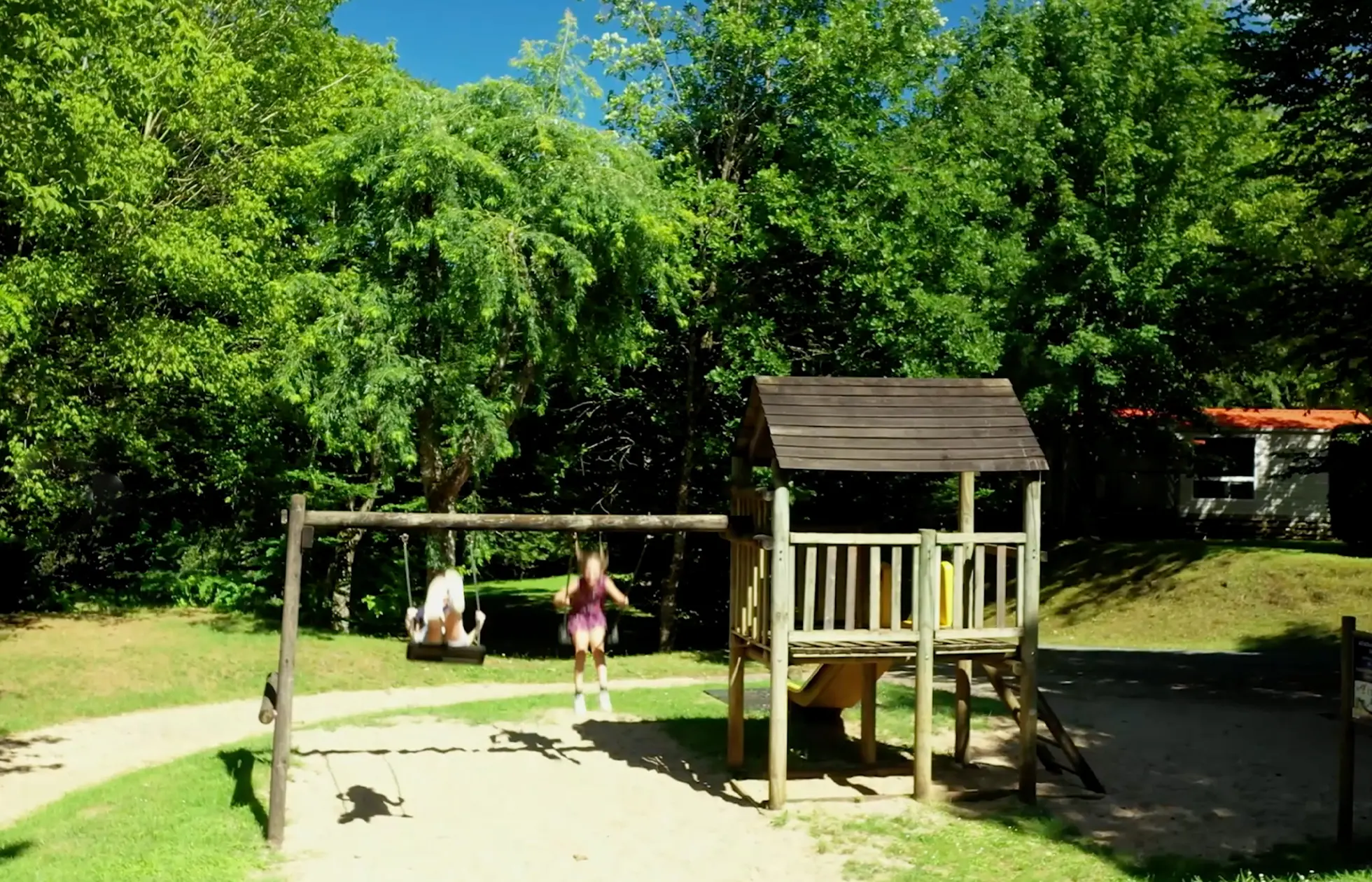10 - Camping Le Temps de Vivre - Aire de jeux