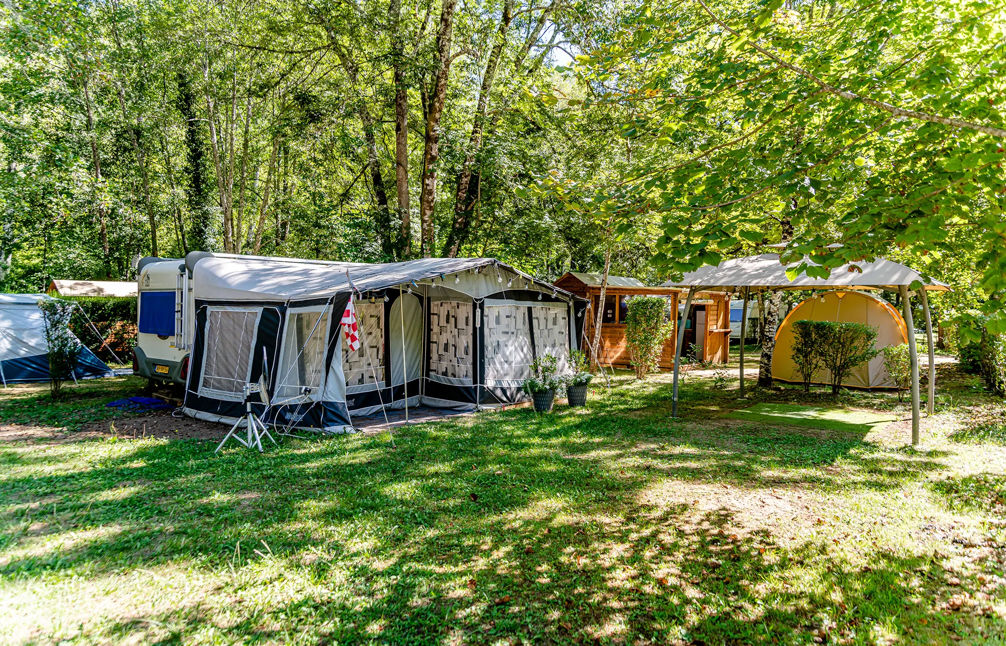 Camping Le Val de la Marquise - Hébergement 8